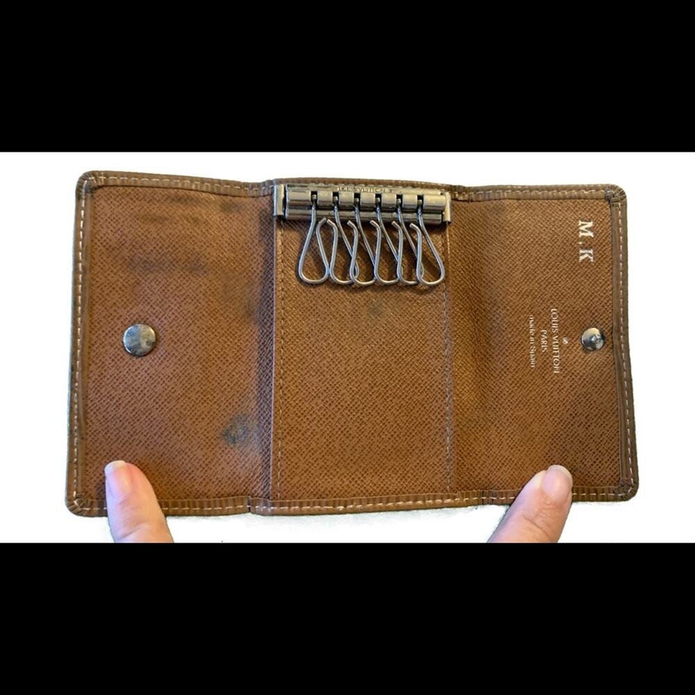 Louis Vuitton Brown Epi 6 Key Holder - Picture 4 of 6